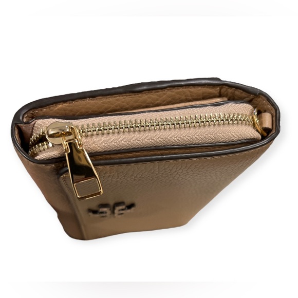 Tory Burch Pebbled Leather Crossbody/Clutch - Tan - Picture 8 of 13